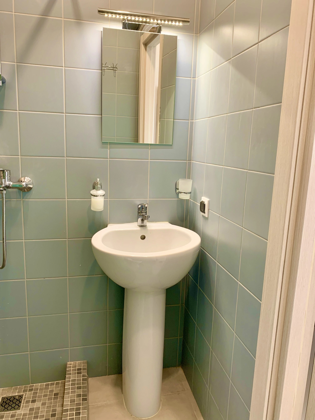 Апартаменты улица Лётчика Ульянина 75.2