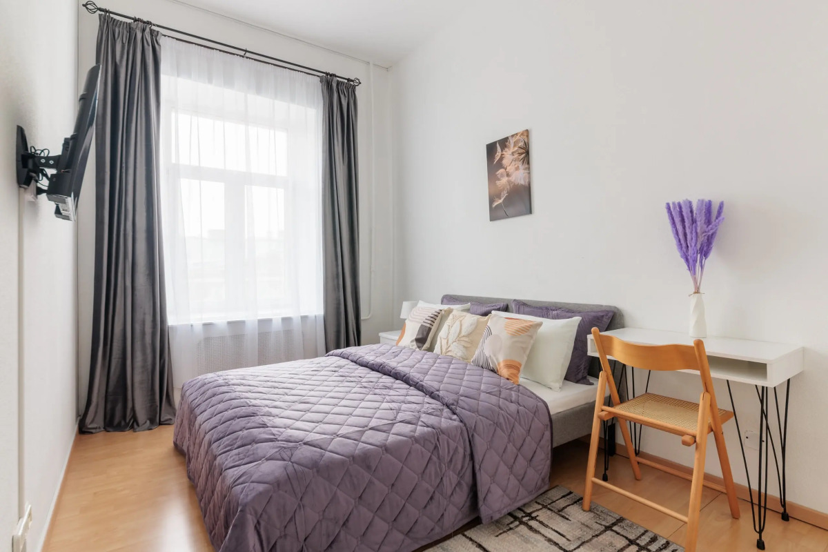 Апартаменты у Дворцовой площади DereMRents ДереМРентс