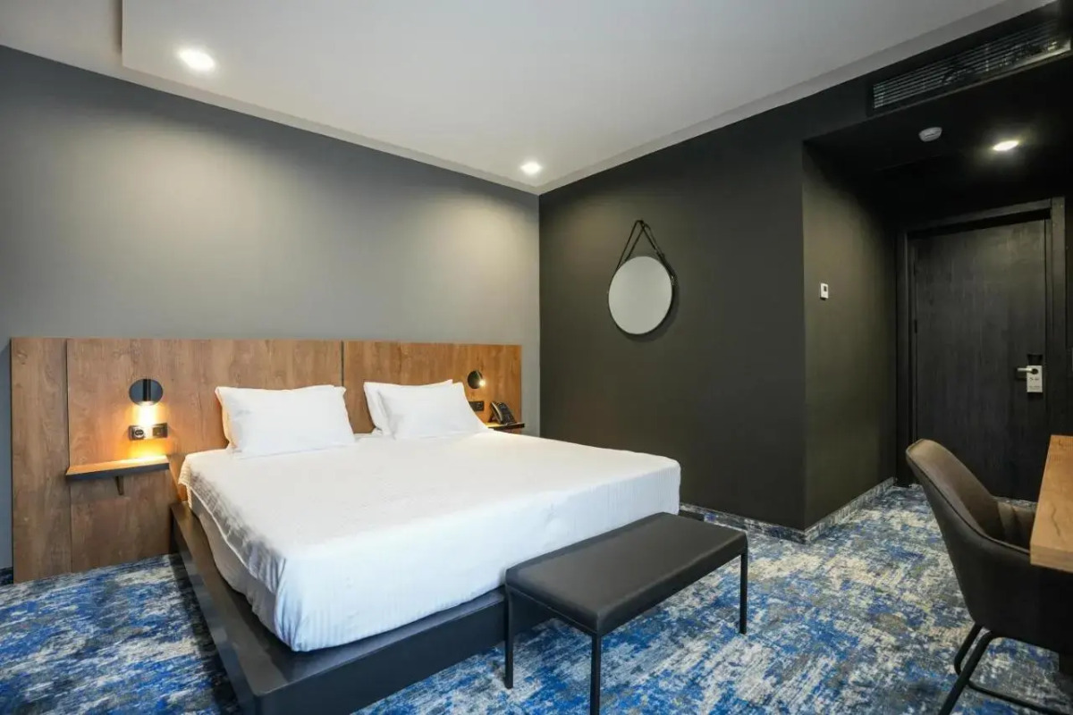 Отель Splendid Tbilisi