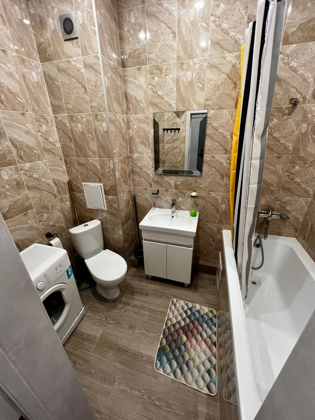 Апартаменты трехкомнатные