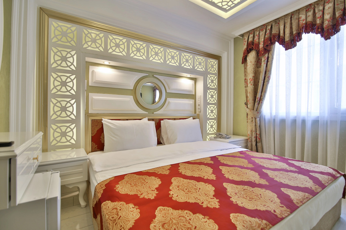 Отель Queens Land Istanbul