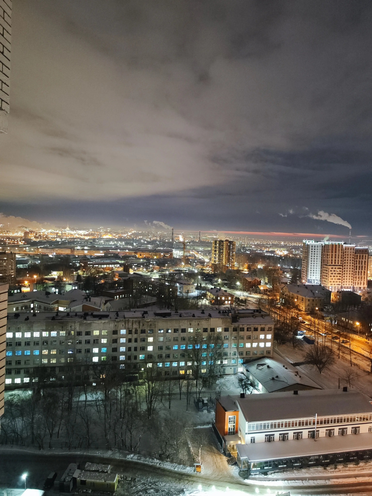 1-к. квартира на Базарной площади с видом на пруд, 30 м², 22 этаж