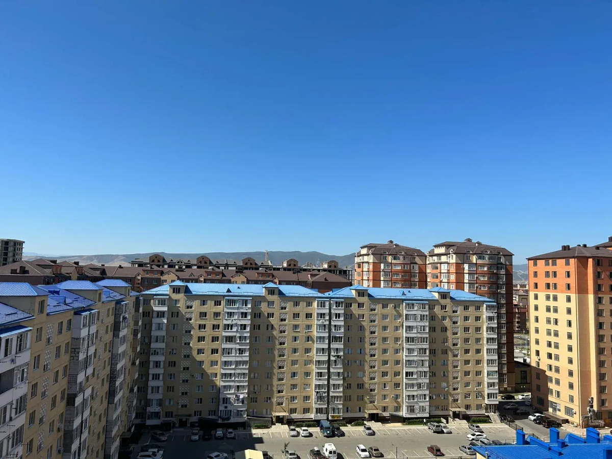 Апартаменты "Эленика" в центре Каспийска с видом на горы