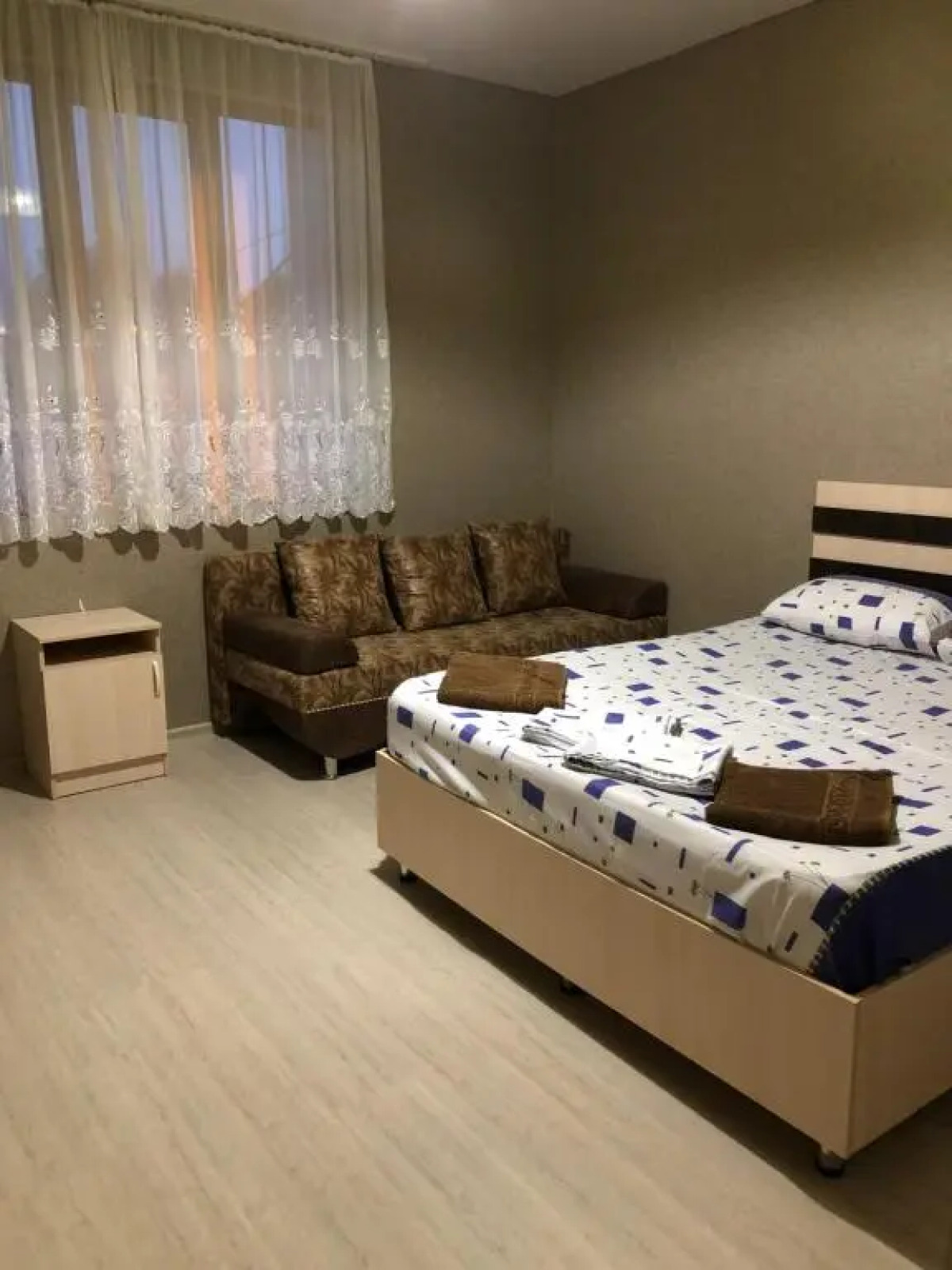 Меблированные комнаты в Гостевом Доме Адуней