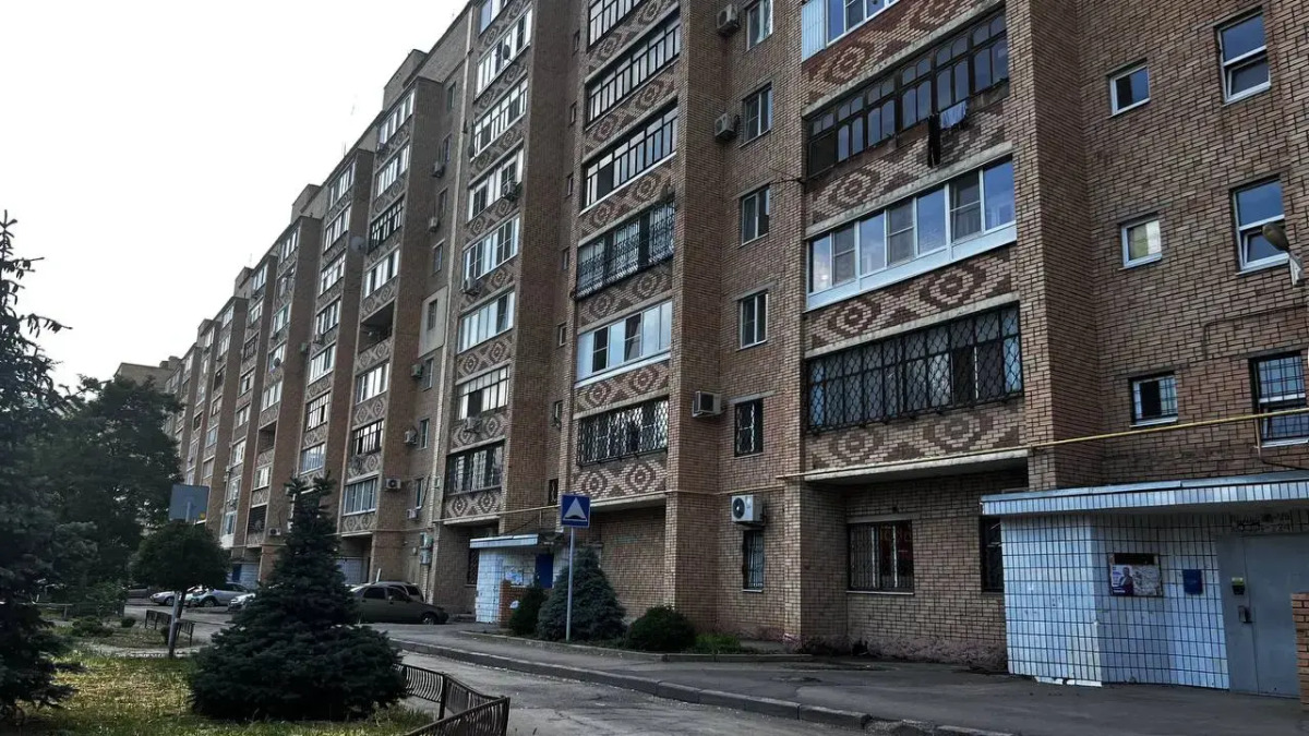 Квартира Просторная с Балконом на Строителей 2