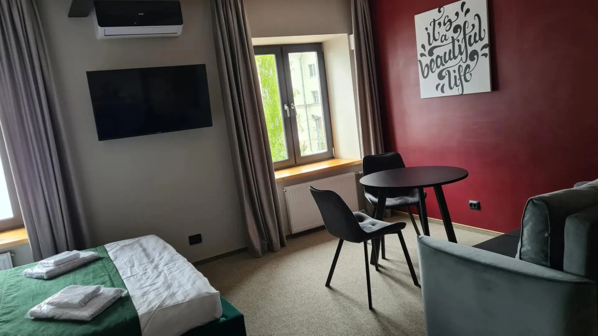 Апартаменты № 4 в центре Ярославля с отличным видом из окна.