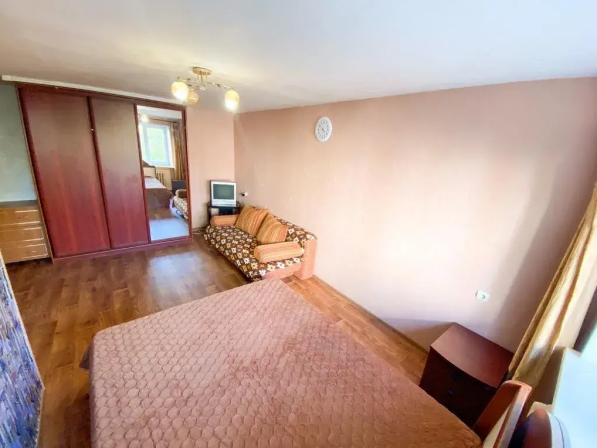 Квартира на Антонова, 4