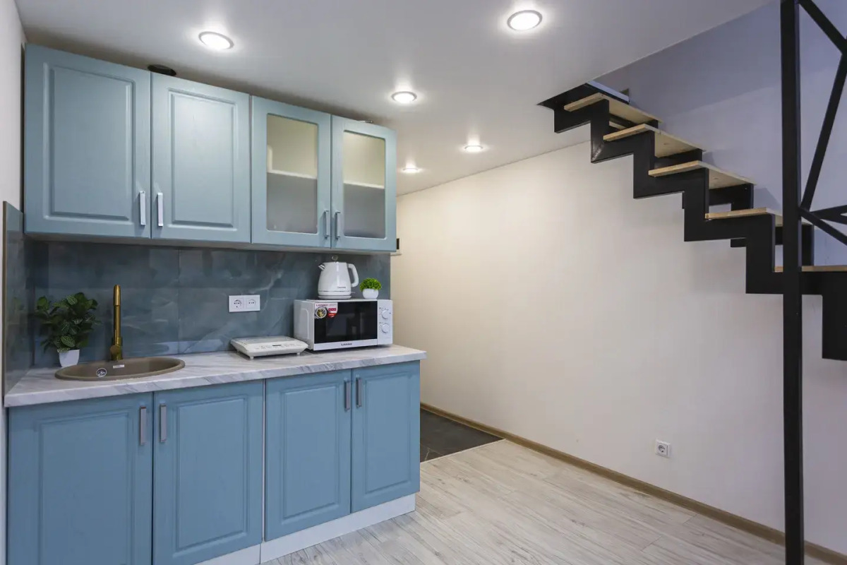 Квартира двухэтажная на Оптическом проезде 1