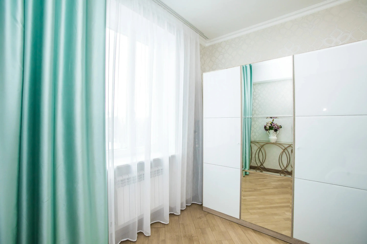 Апартаменты 3 комнатные Интернациональная 2 Центр города