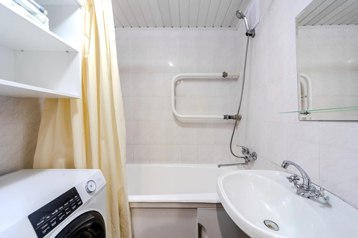 Квартира на улице Мележа 4