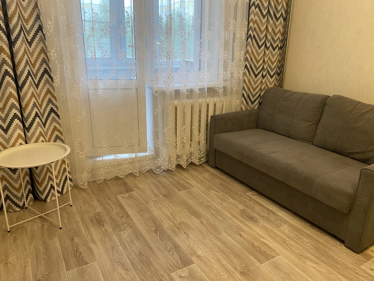 Квартира на Дружбы Народов 18