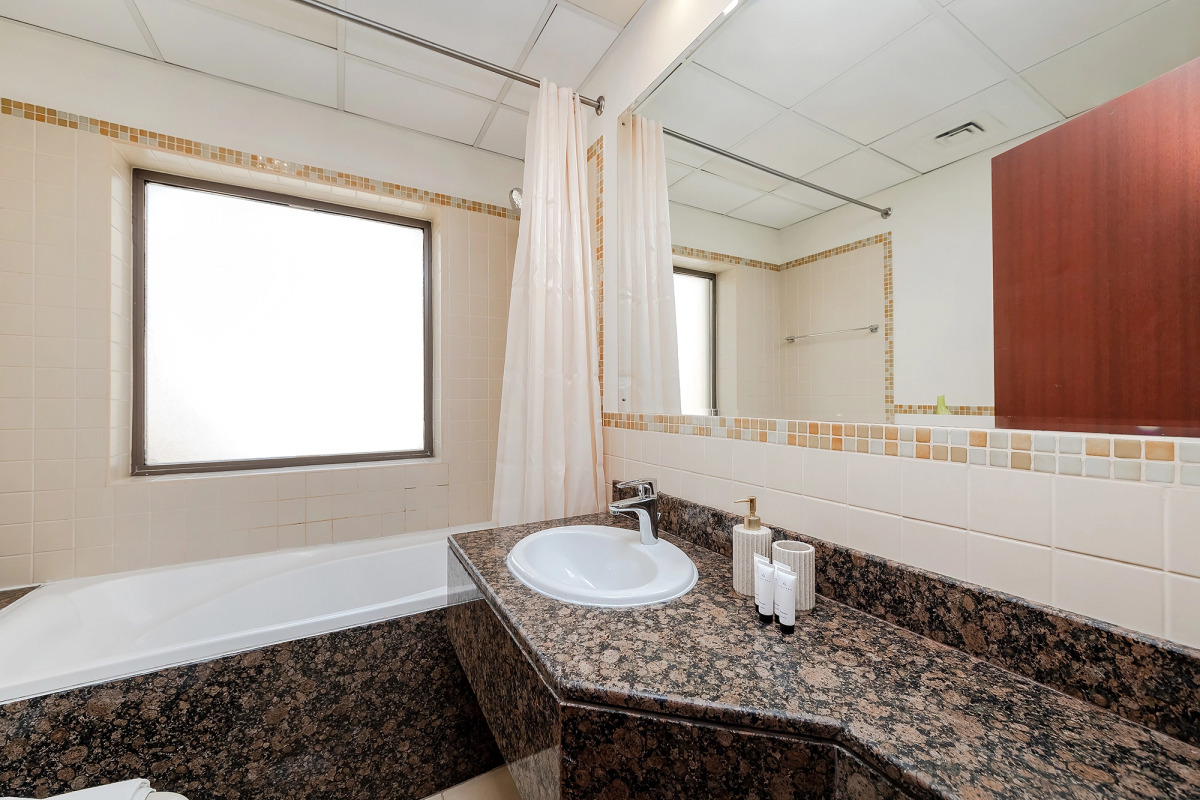 Апартаменты Excellent 1bdr at Bahar 6