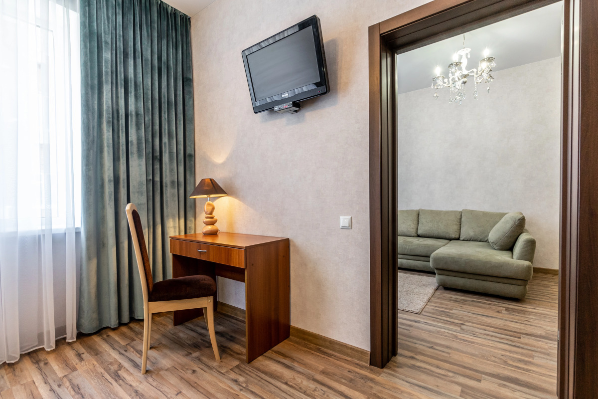 Отель Евразийский