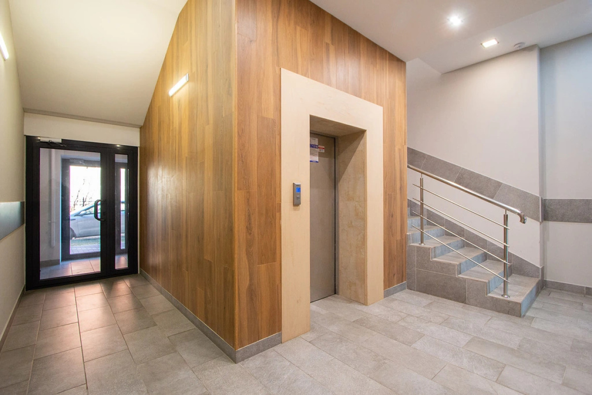 Апартаменты Алиса в Центре на Уральской 20