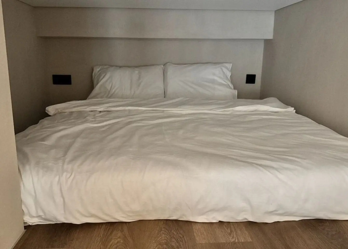 Квартира Дизaйнерcкая двухуровневая в Сириусе