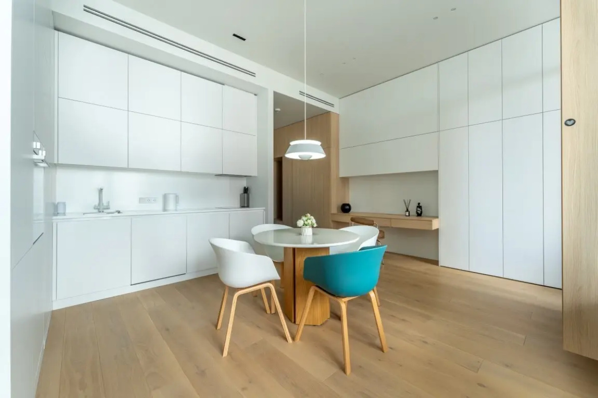 Уютная студия с видом на башни