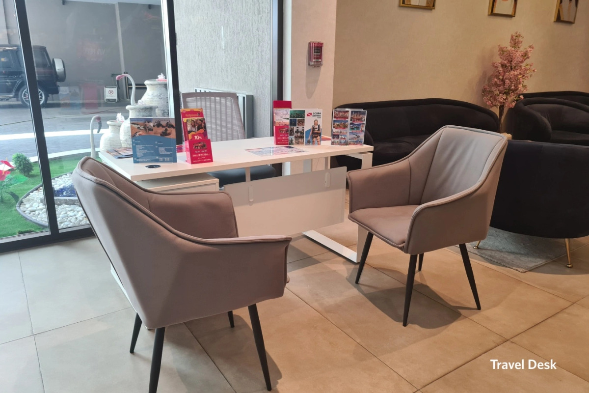 Отель Grand Kingsgate Waterfront By Millennium