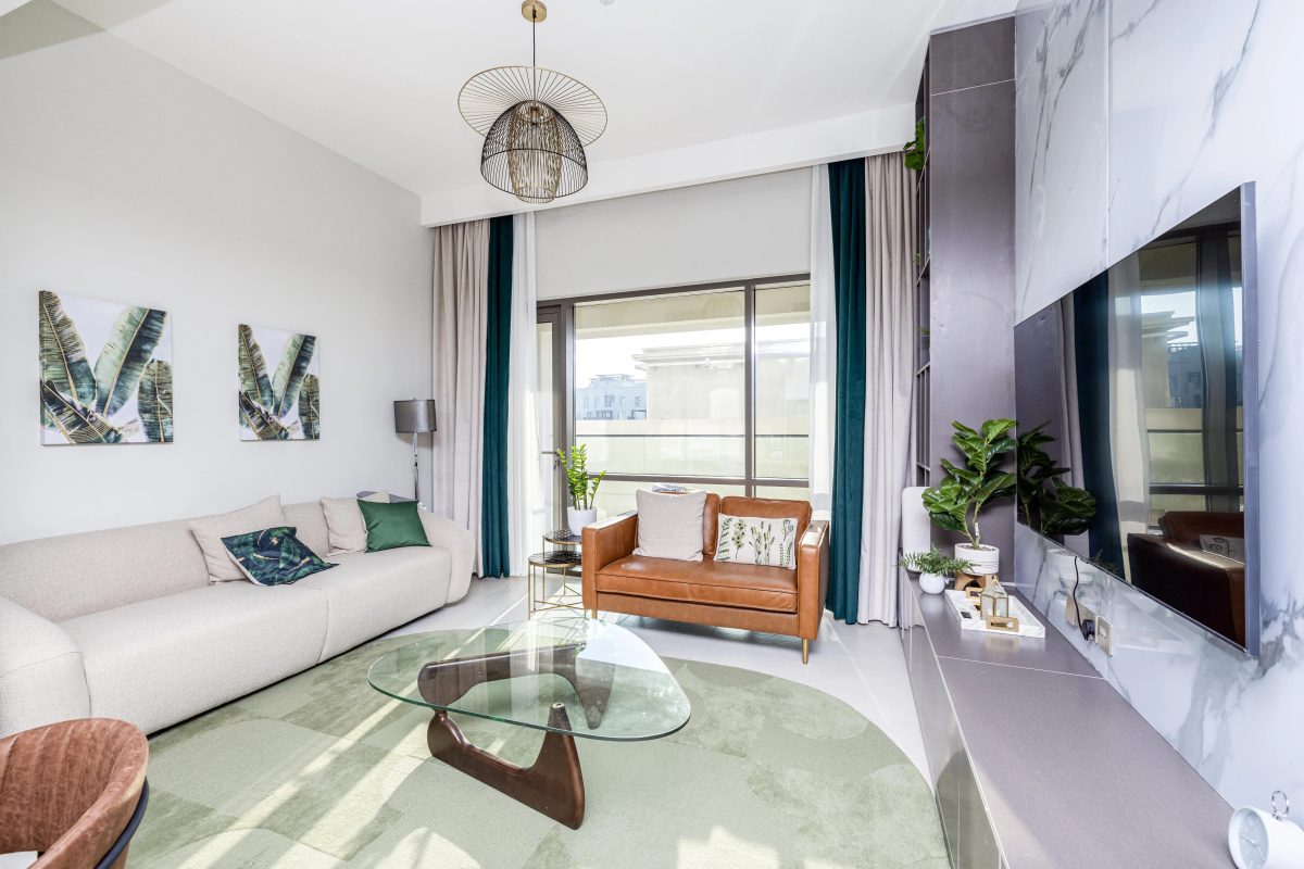 Апартаменты Сozy 1BR at Vida Residences Creek Beach