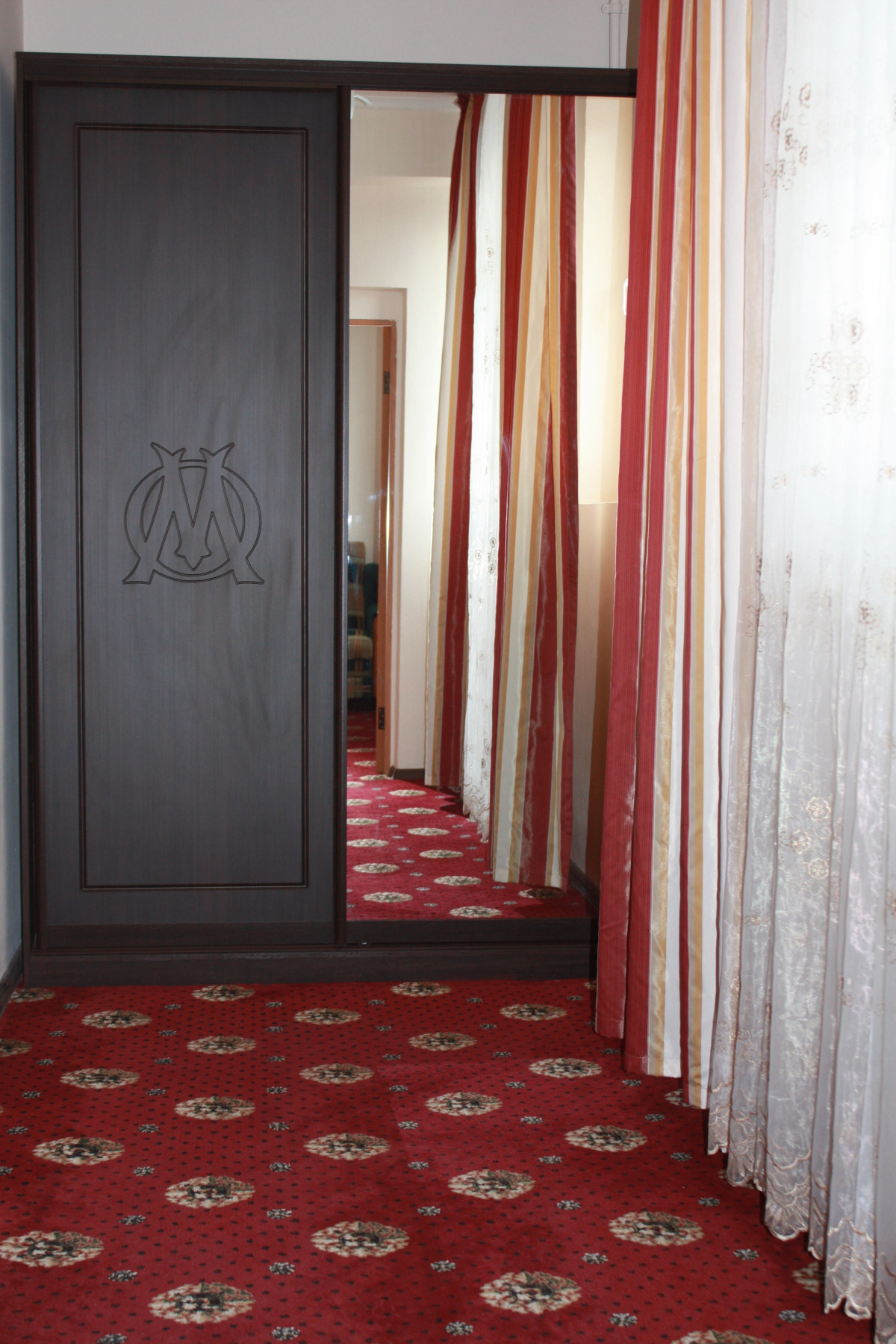 Отель Максимус