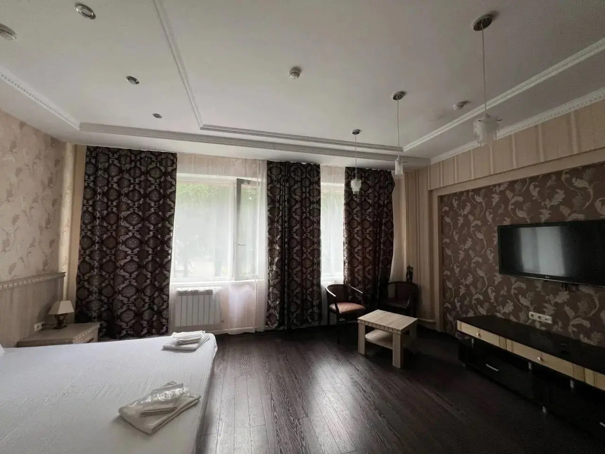 Отель Автор