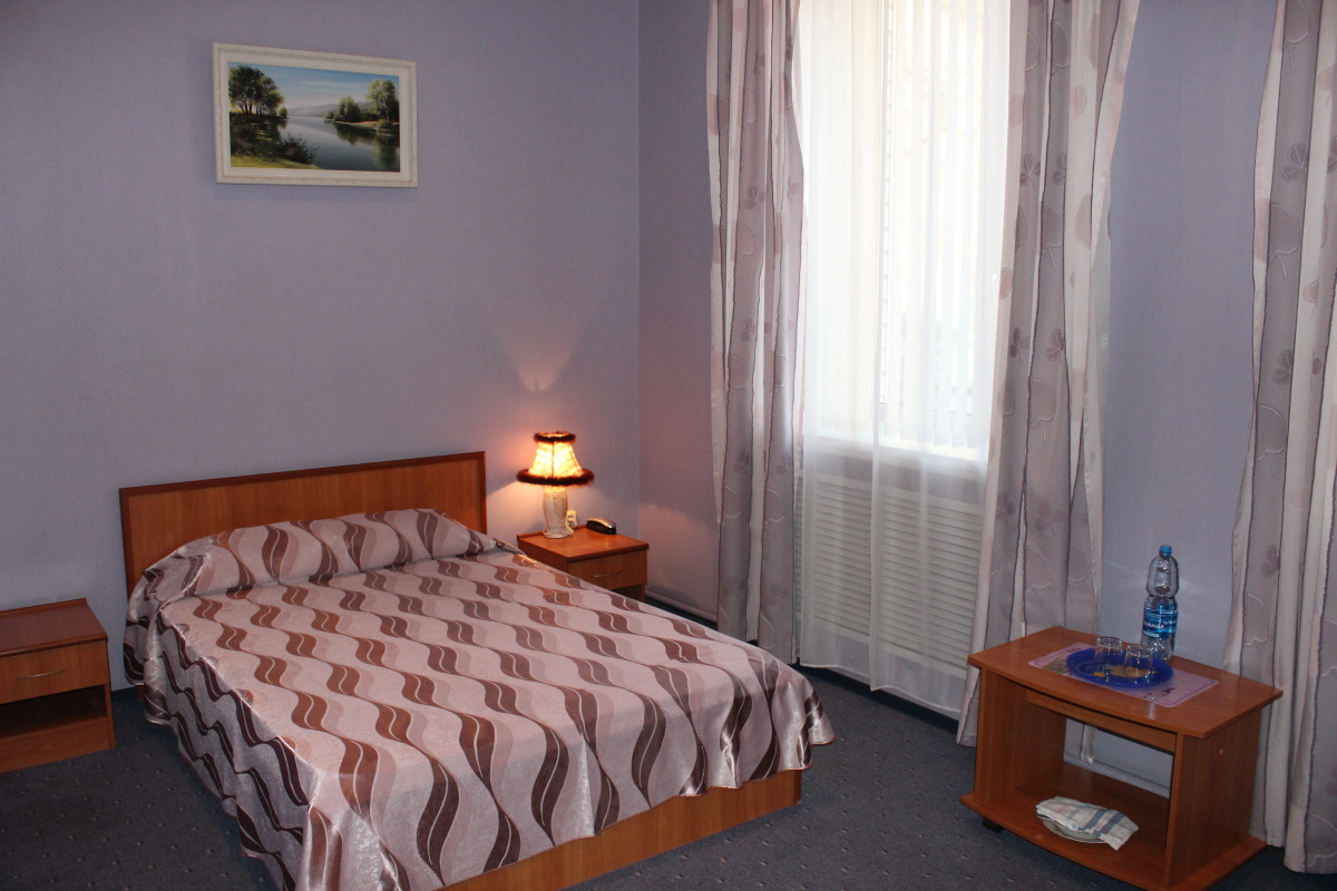 Отель Золотой Лев