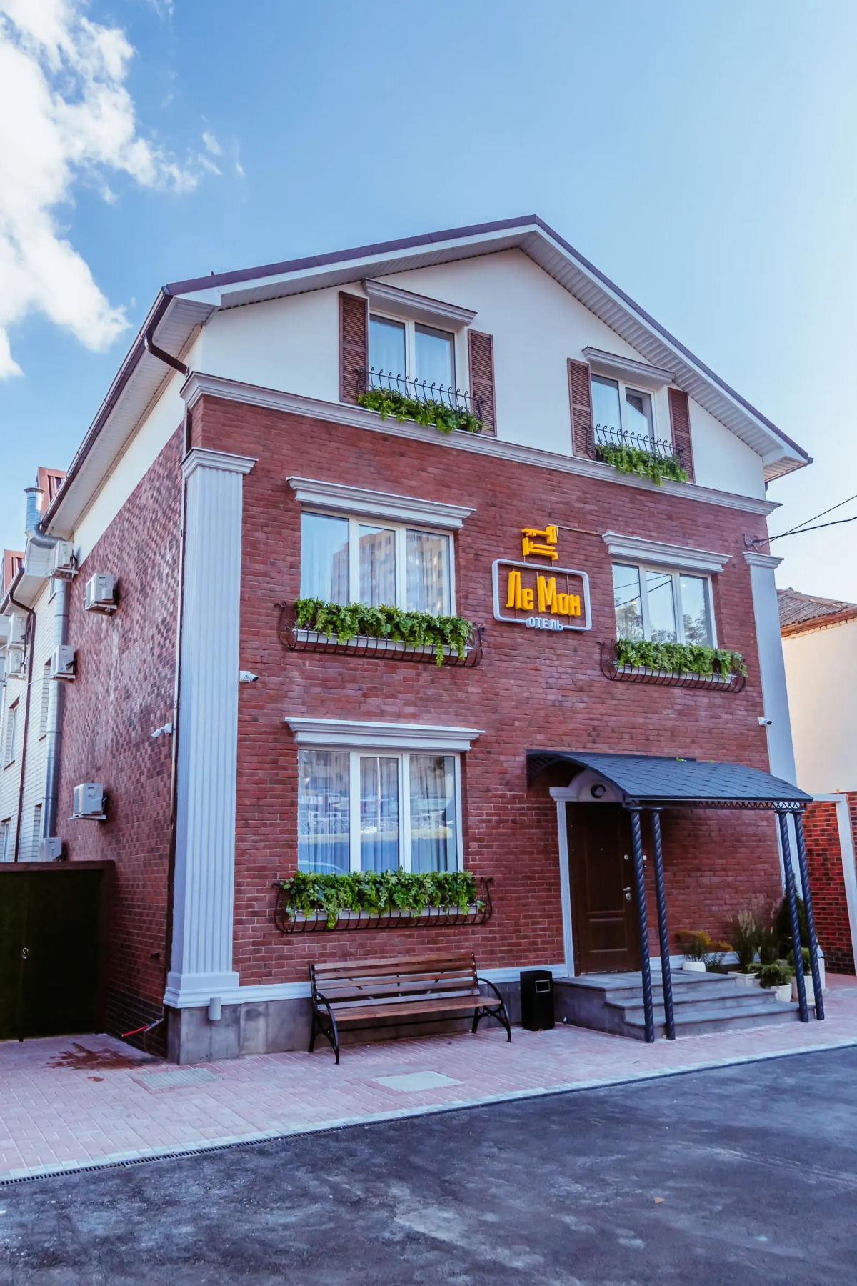 Гостиница Ле Мон