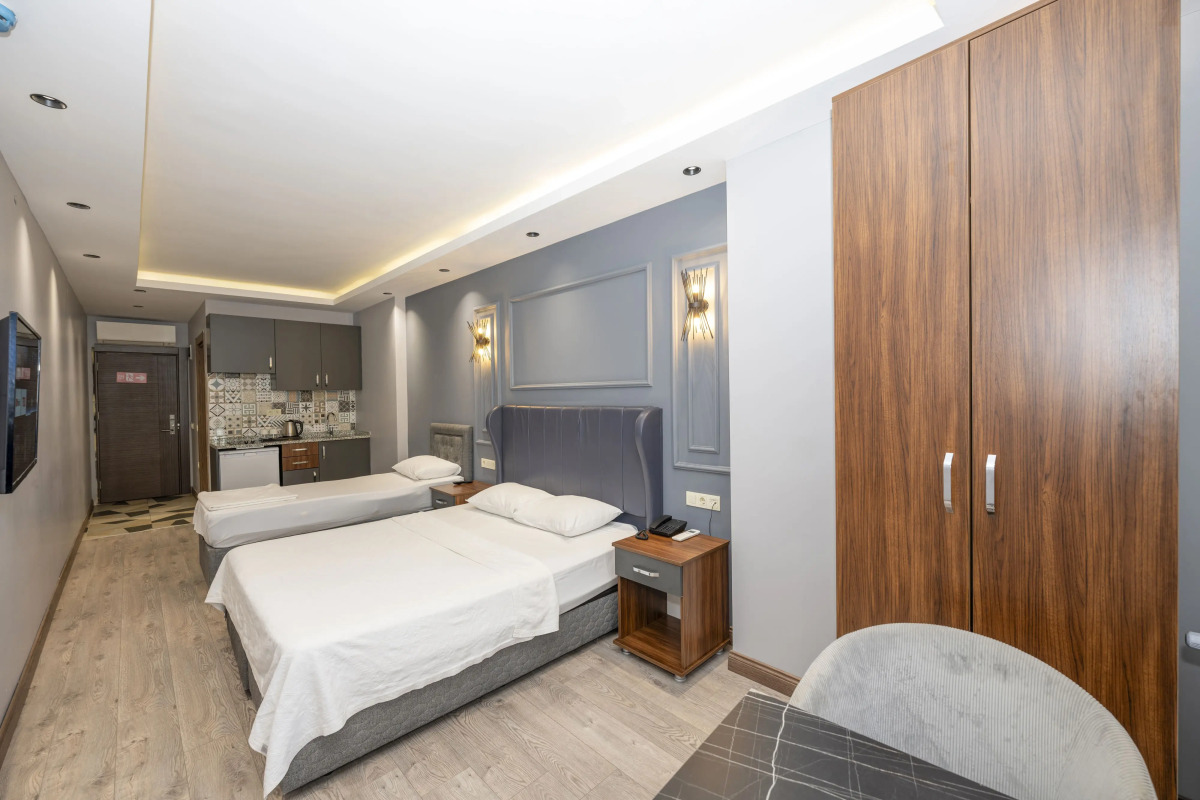 Отель Comfort Suites