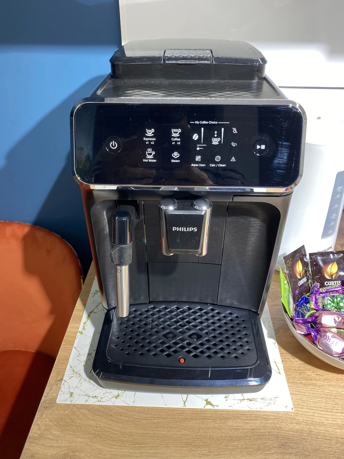 Синяя студия Апартаменты и точка