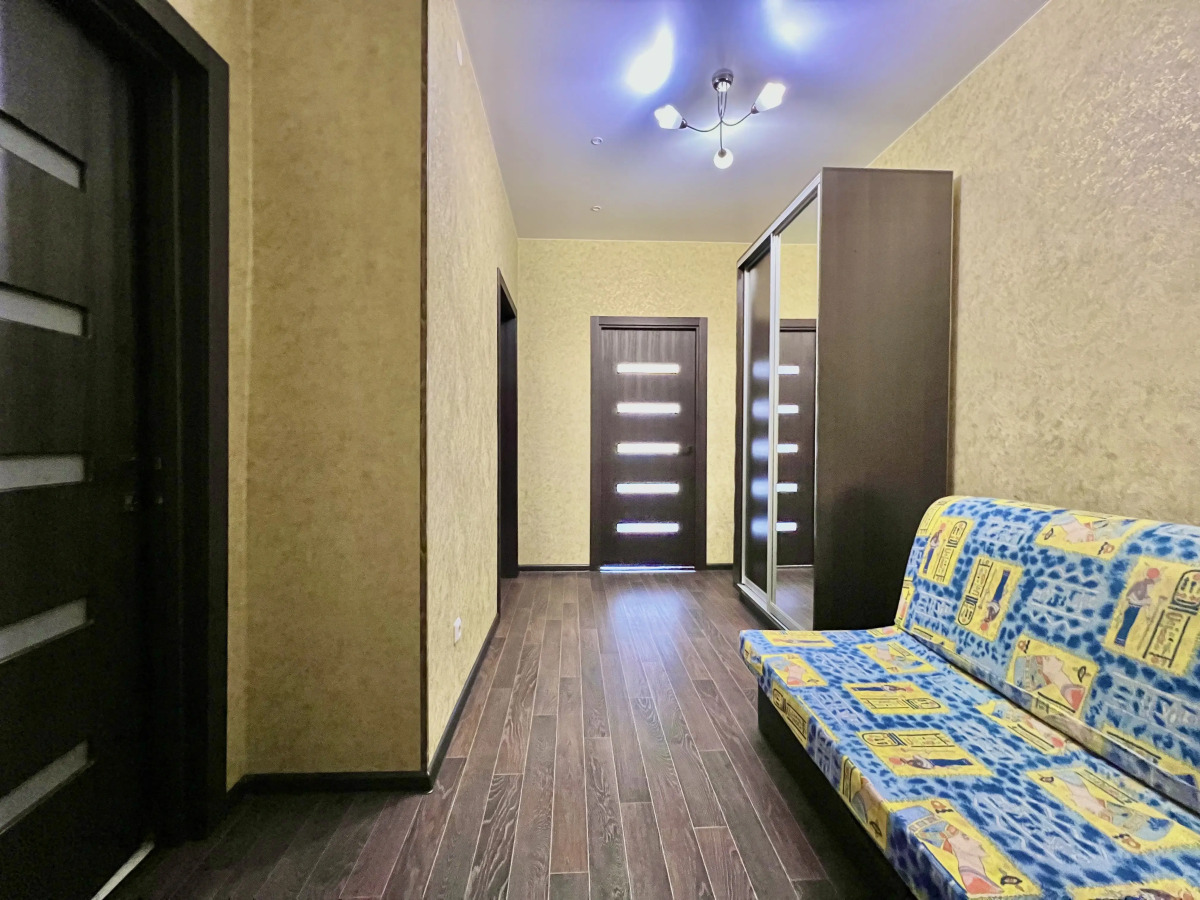 Апартаменты Космонавтов 215