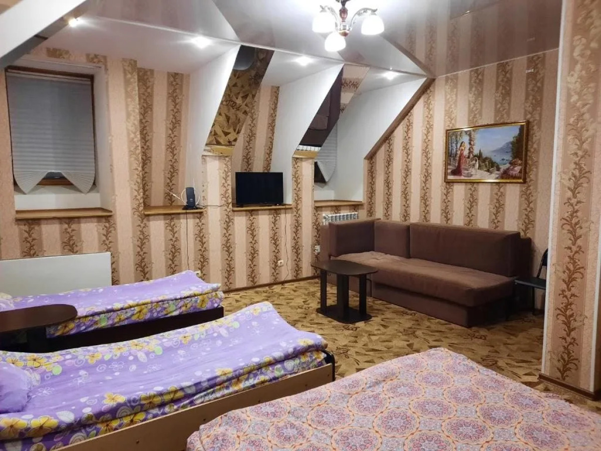 Хостел House New