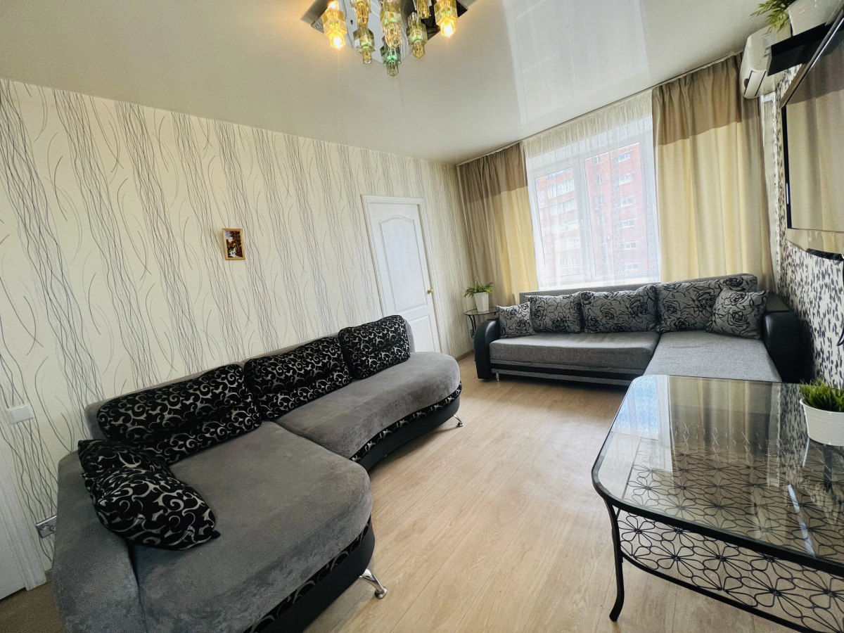 Квартира 2-х комнатная на Максима Горького в Нижнем Новгороде