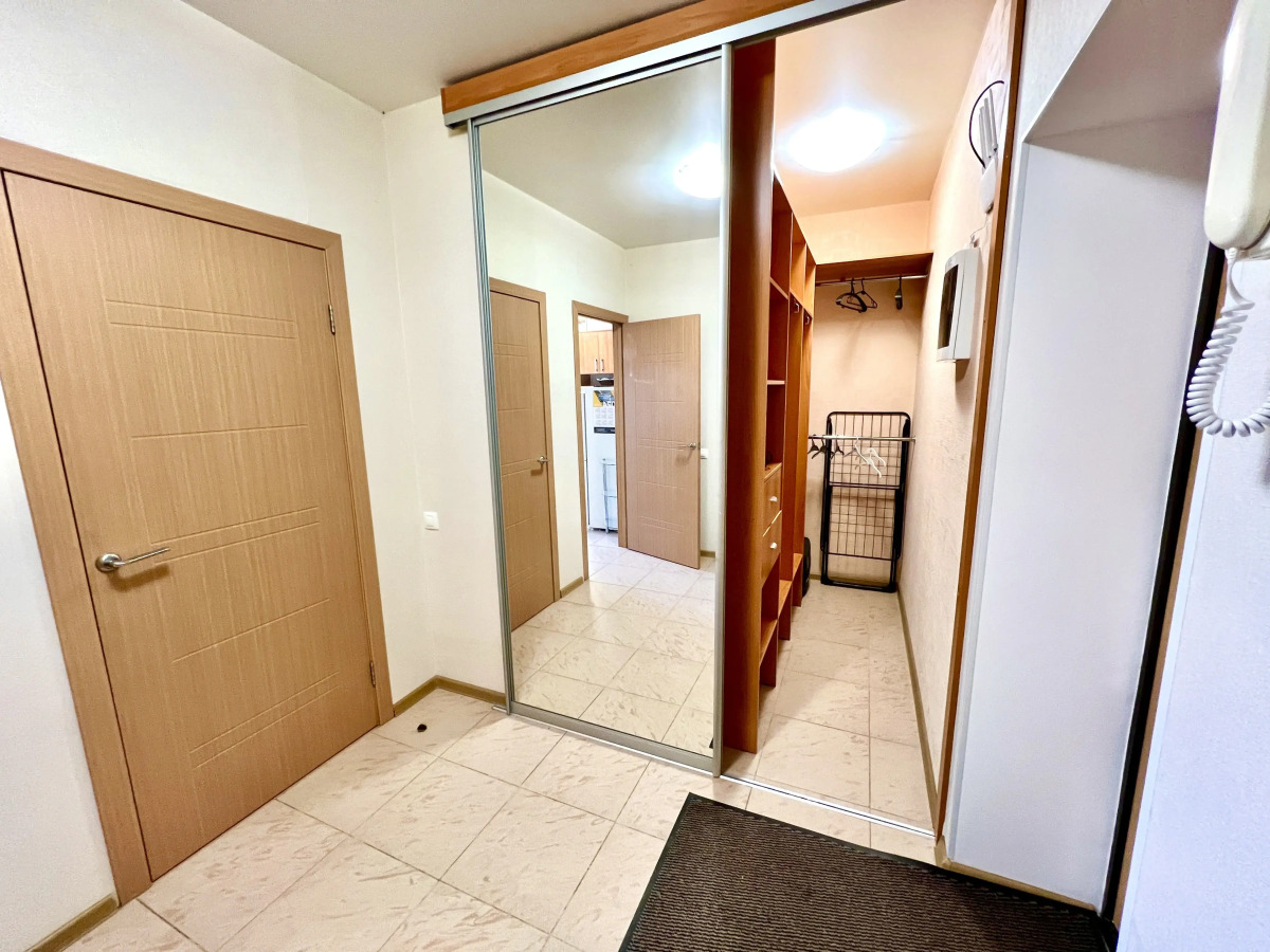 Уютные Апартаменты в Центре Города рядом с пл. Куйбышева (ул. Галактионовская 106А)