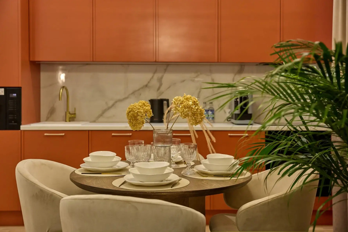 Апартаменты ЕвроУют Уникальные яркие дизайнерские