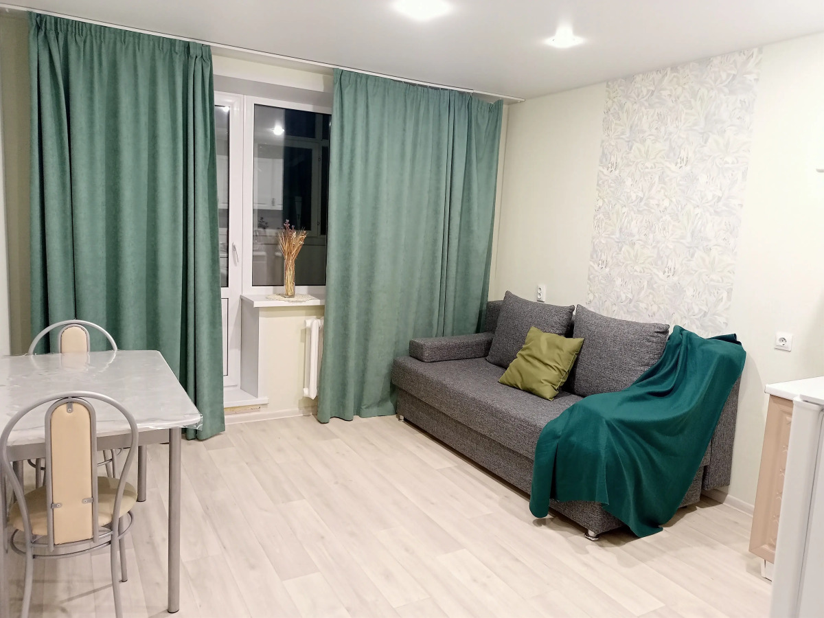 Квартира на Николая Семенова 33