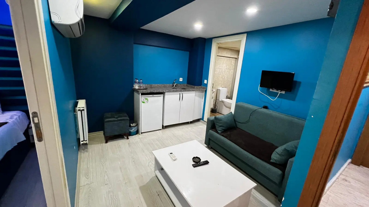 Отель Moon Blue