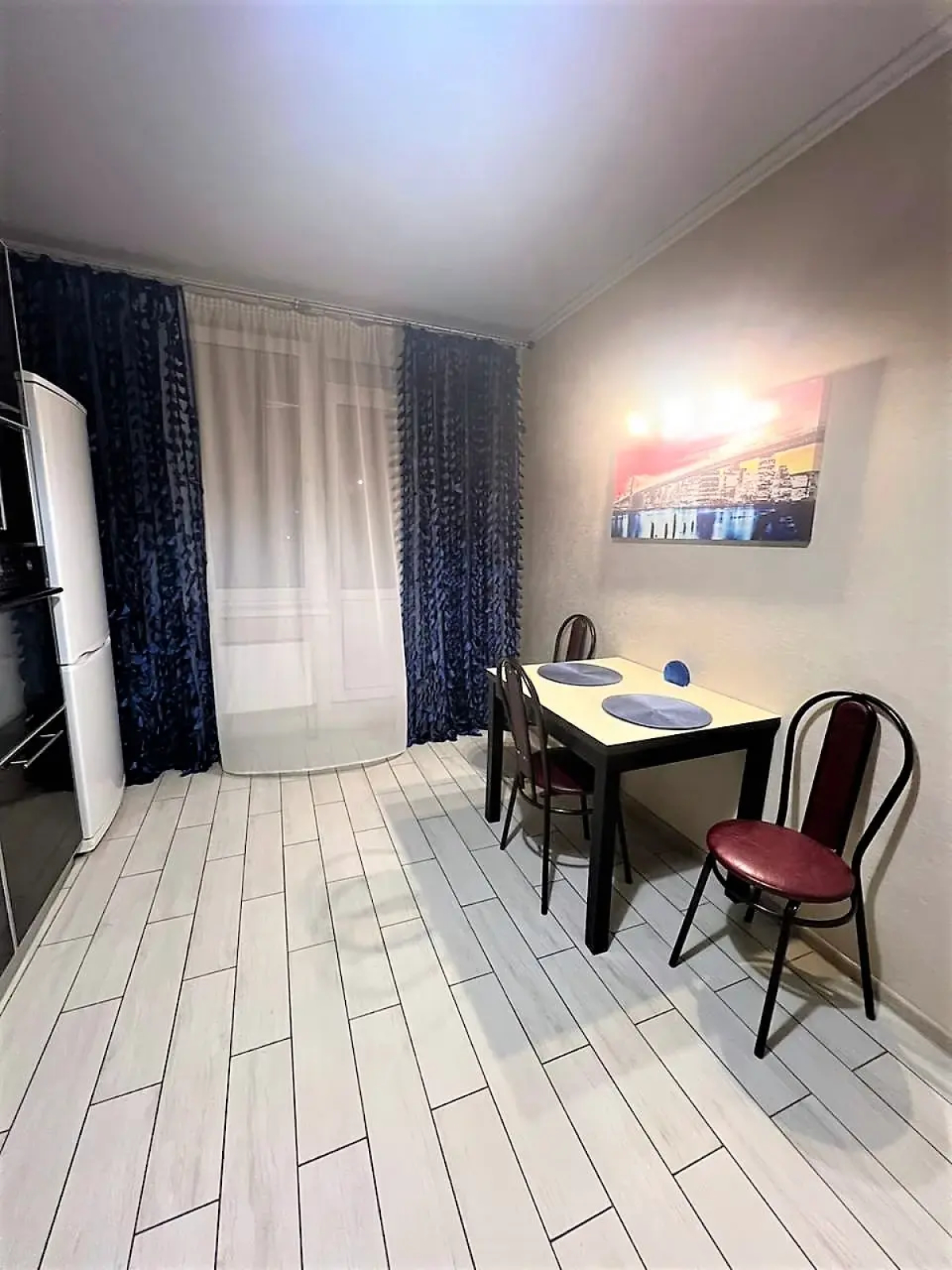 Апартаменты МЕГАПОЛИС пр. Революции 9-А-115