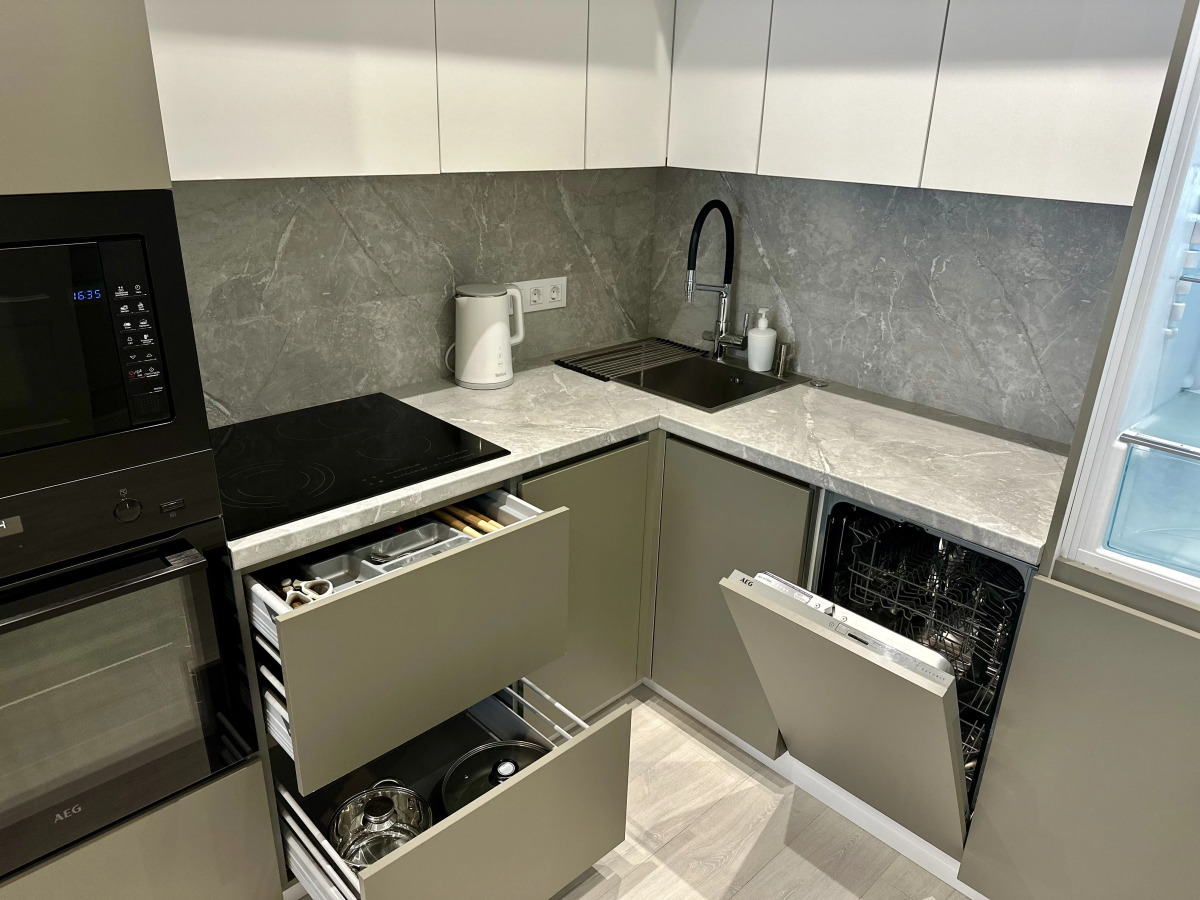 Квартира с панорамным видом на море