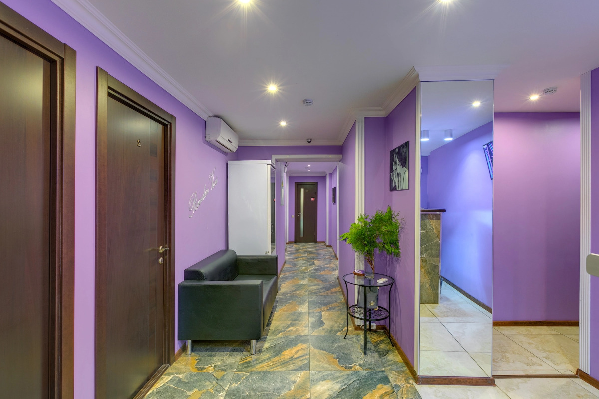 Отель на Пионерской