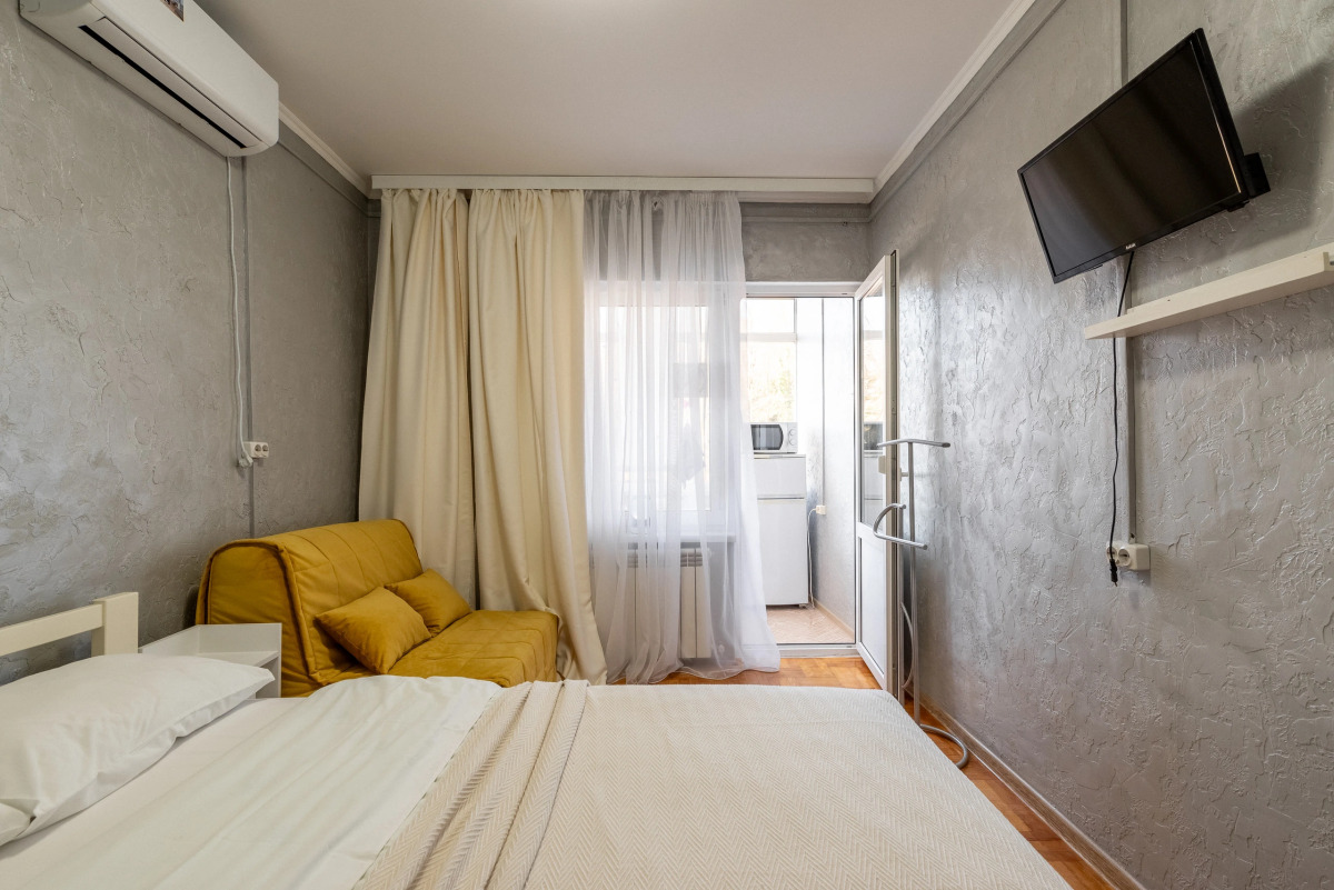 Квартира -студия с Отдельной Кухней и Видом на Море