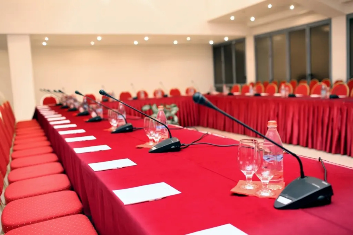 Отель Ани Плаза