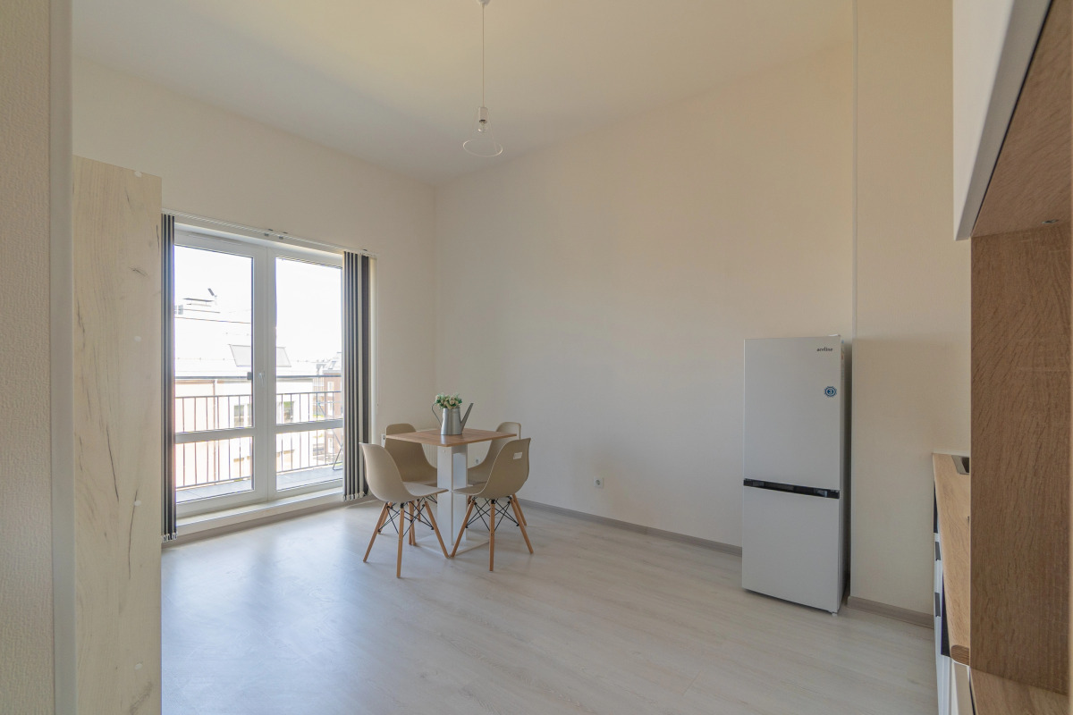 Апартаменты Двухкомнатная Квартира на Мансардном Этаже