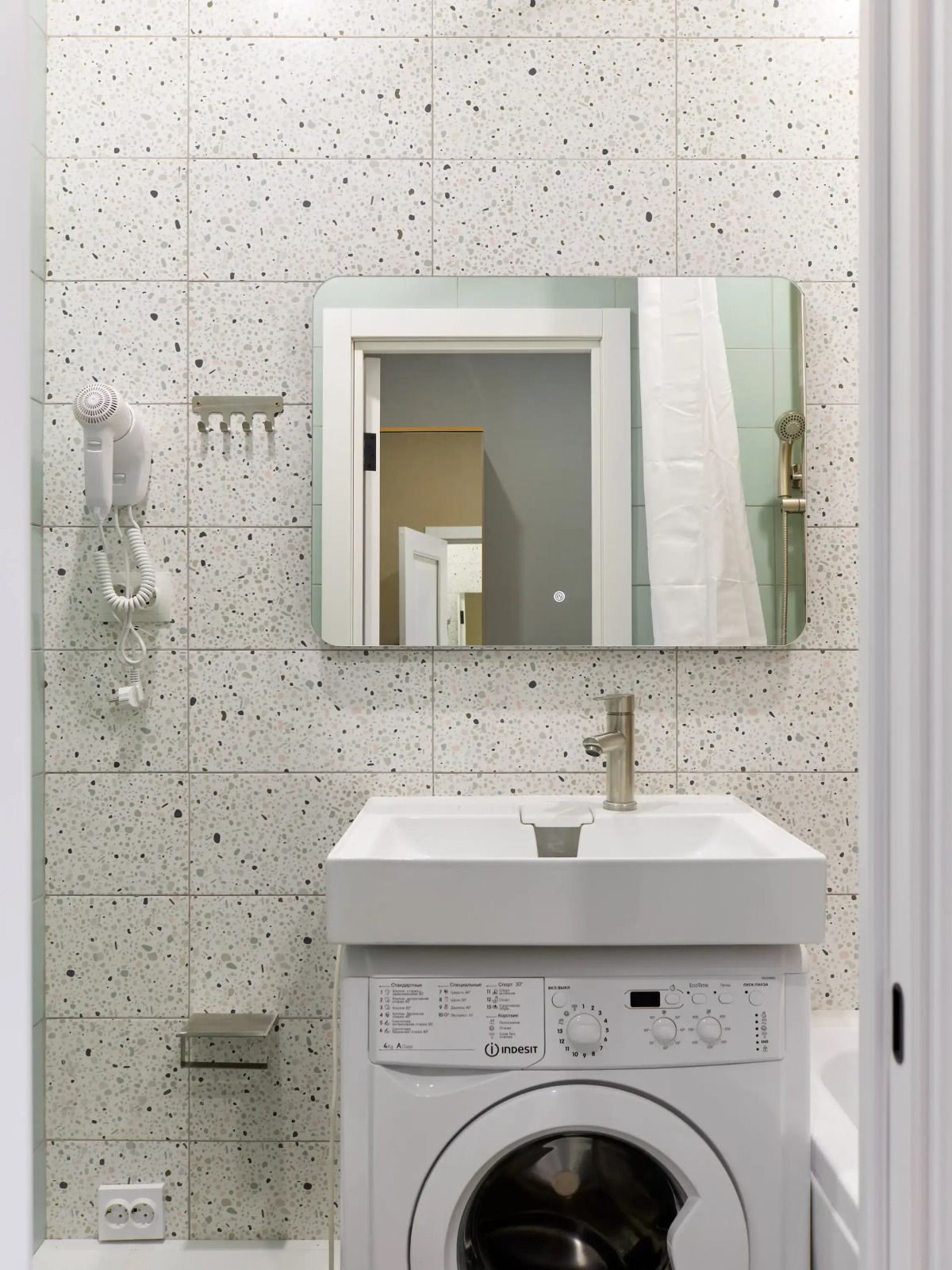 Апартаменты Vizit с новым дизайнерским ремонтом. Студия 6