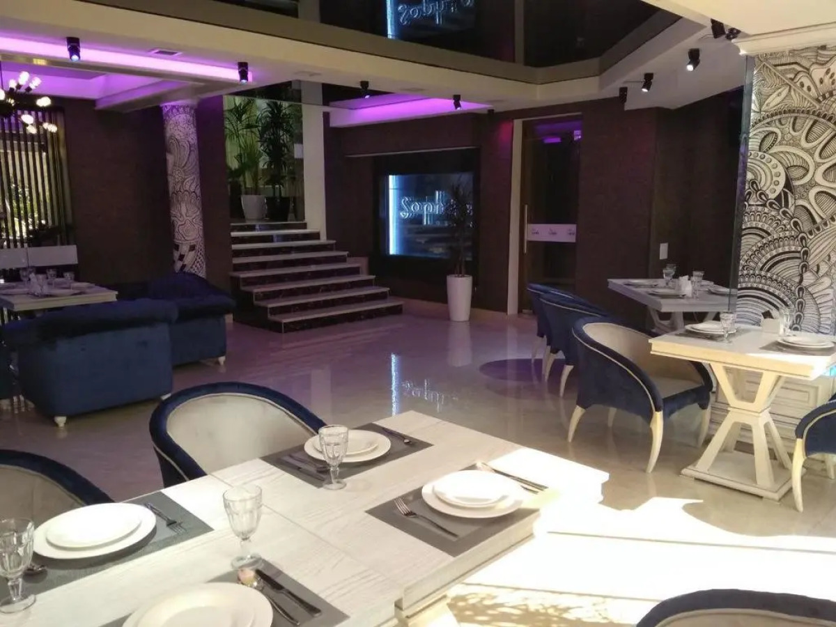 Отель Dilimah Premium Luxury