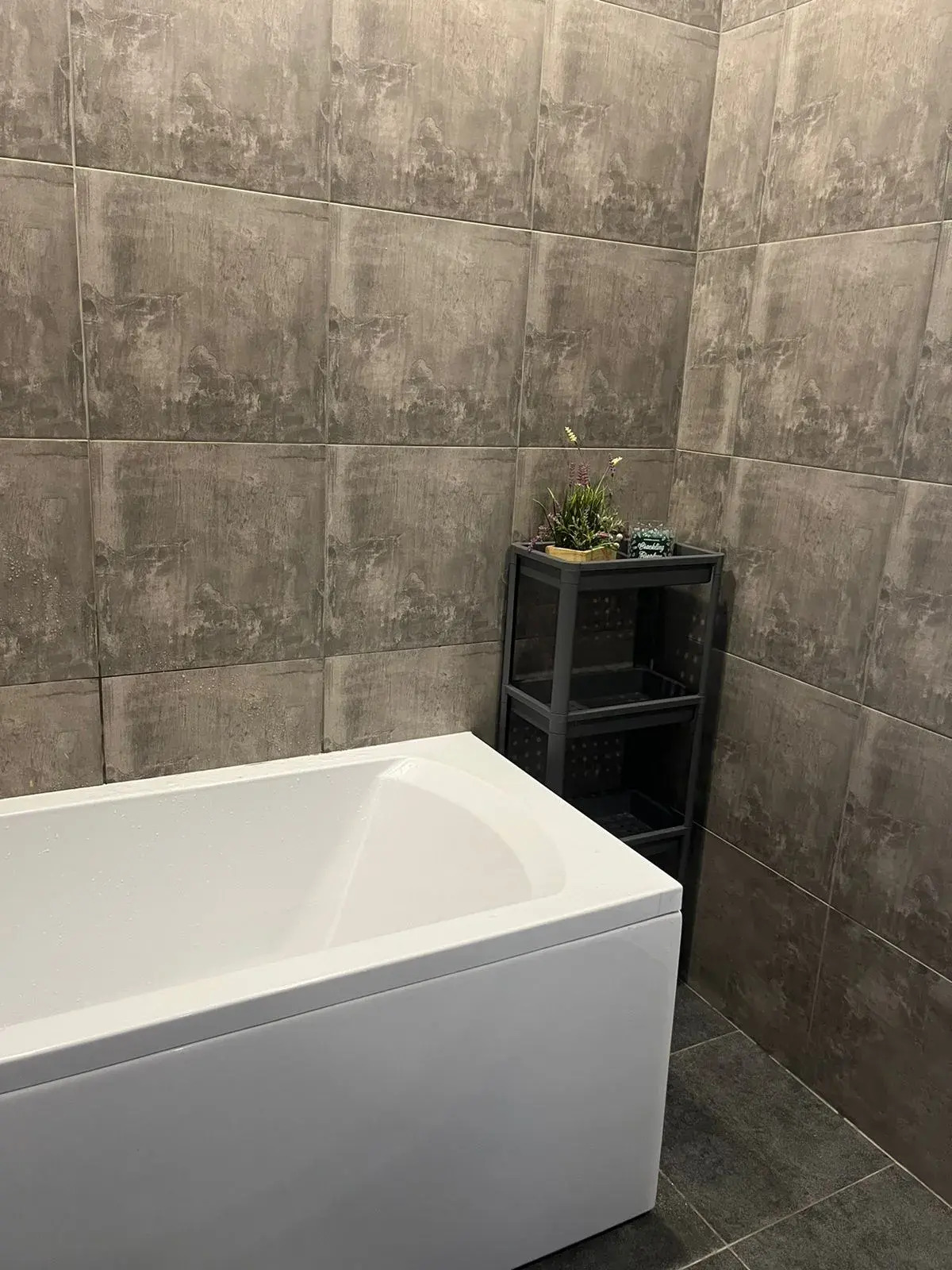 Квартира современная трехкомнатная в Великом Новгороде