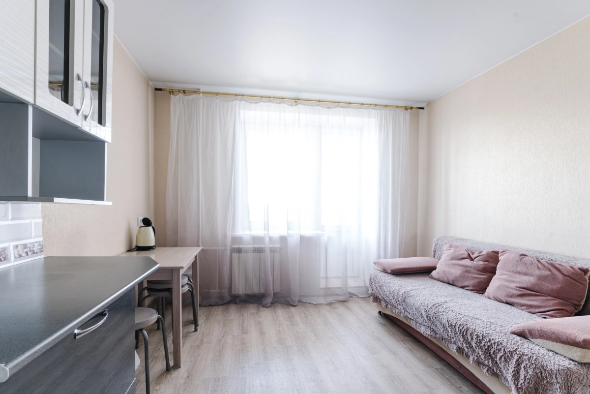 Квартира Октябрьская 221