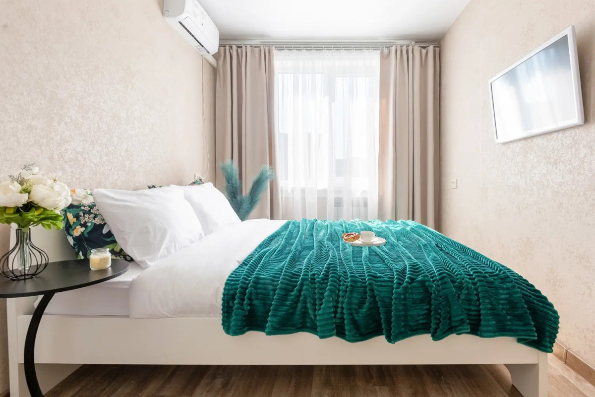 Квартира Семейная двушка у ЖД вокзала с двумя TV и кондиционером