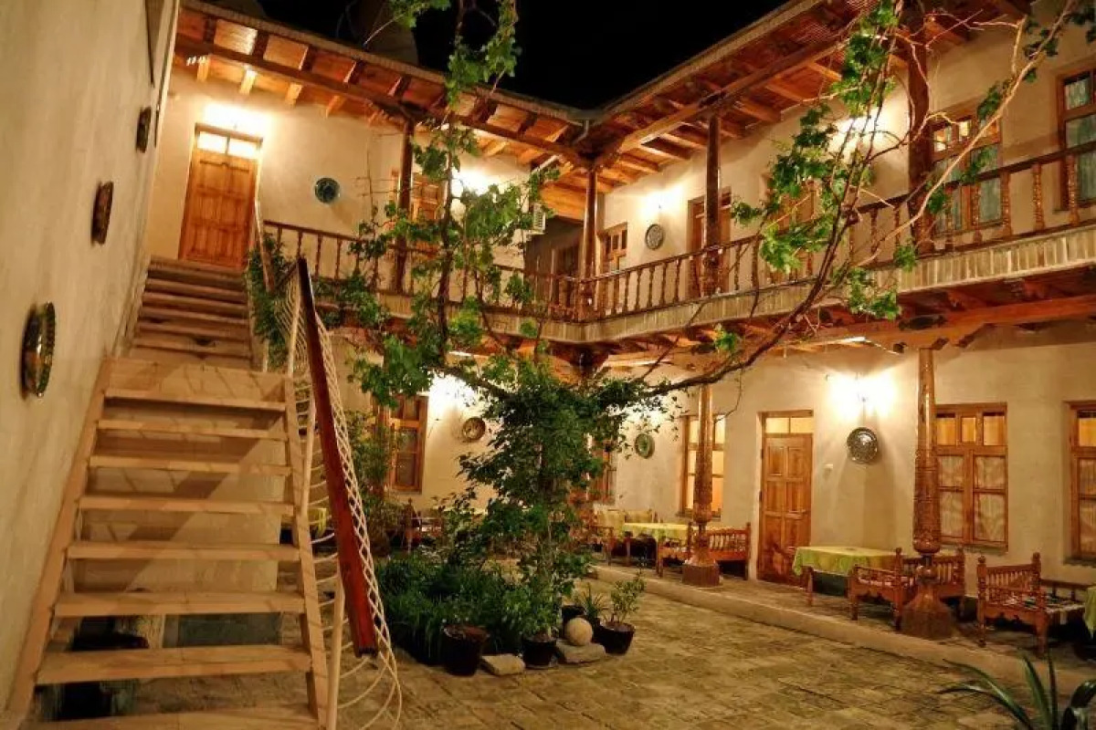 Отель Салом Инн