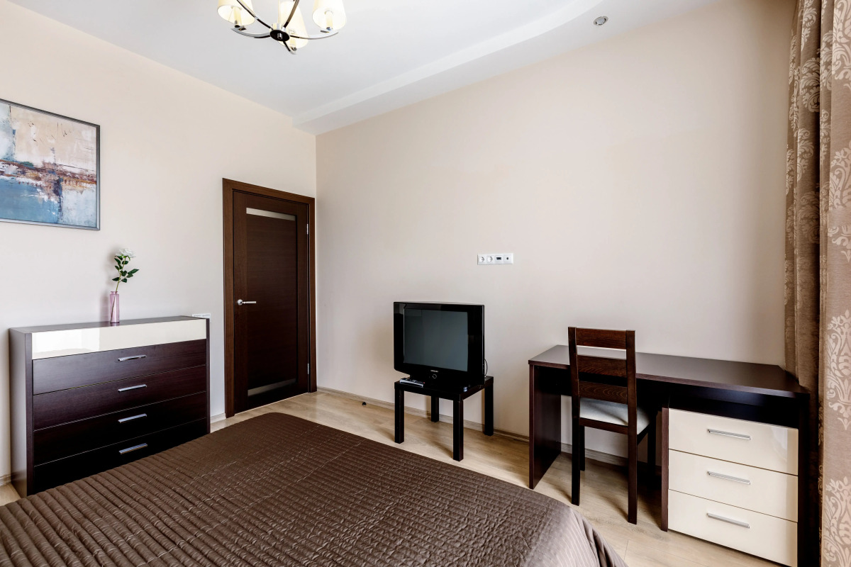 Квартира на 50 Лет Октября 15