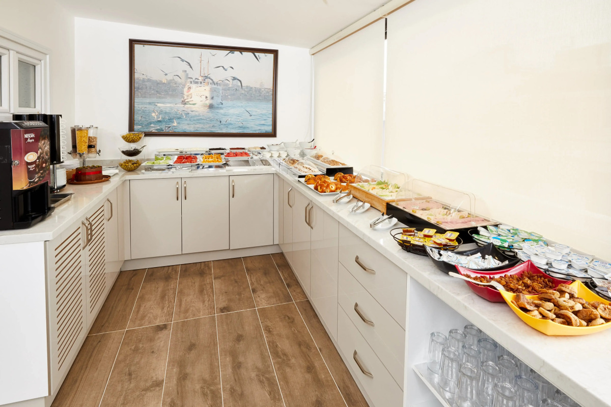 Albinas Hotel Old City