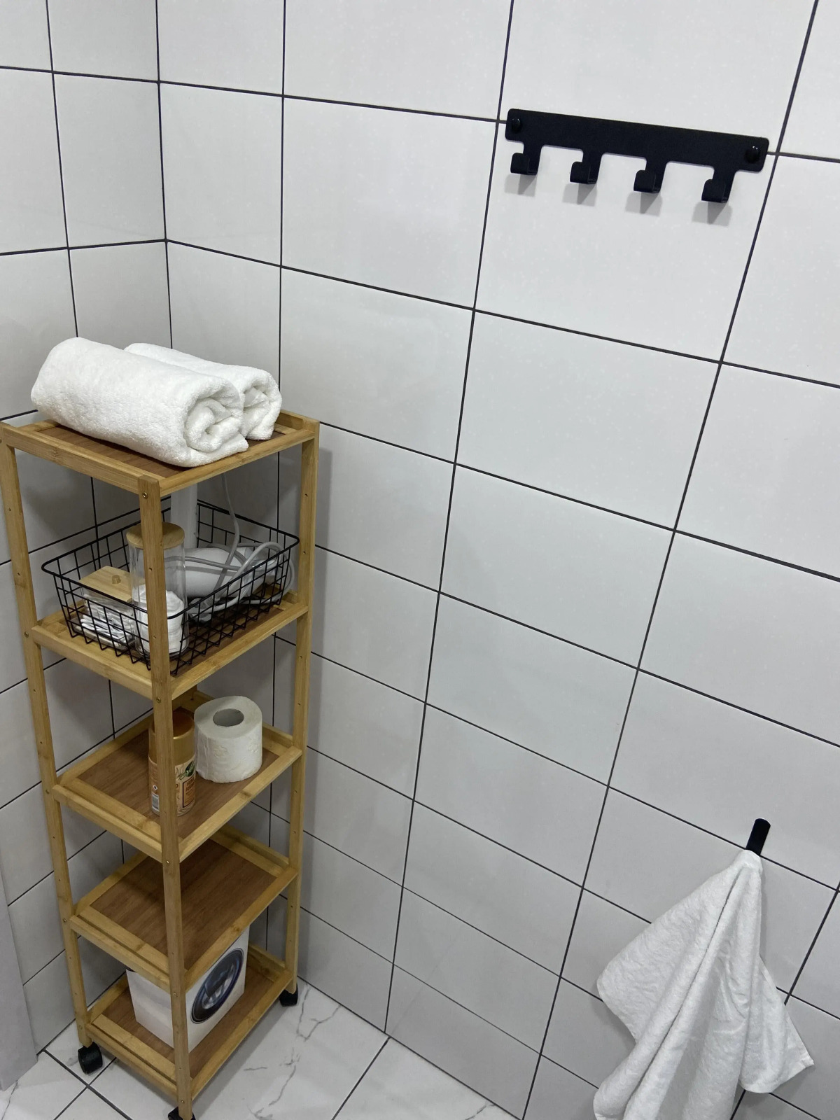 Квартира студия в центре города 50 оттенков серого